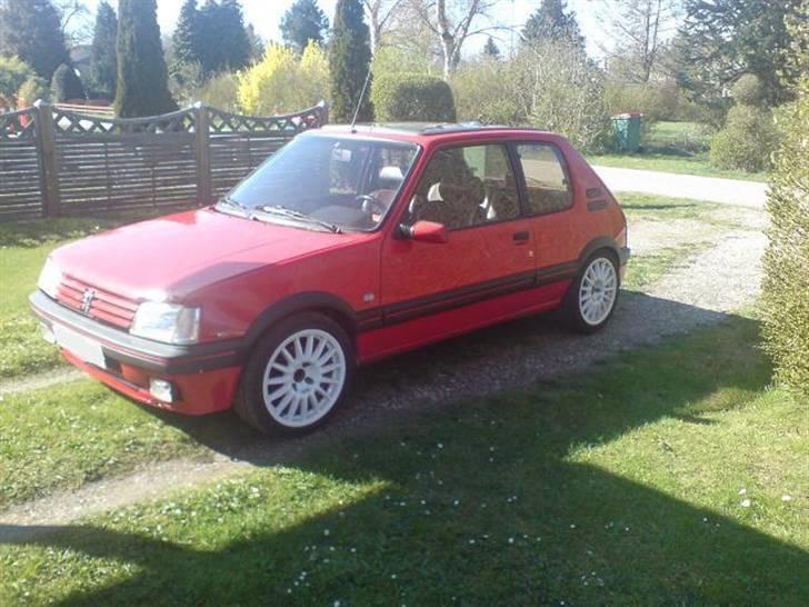 Peugeot 205 gti billede 8