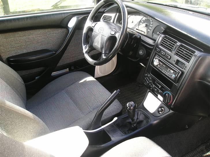 Toyota Carina E   DØD D 13-11 billede 9