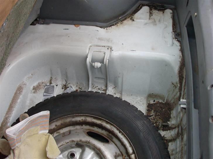 Mitsubishi Colt 1,5 GLX Aut  "Skrottet" billede 5