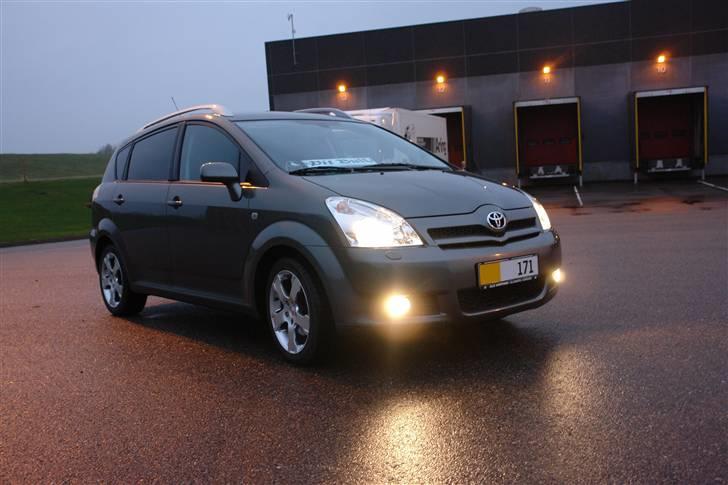 Toyota Corolla Verso solgt billede 1