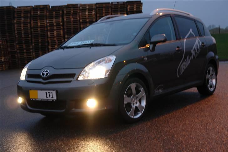 Toyota Corolla Verso solgt billede 3