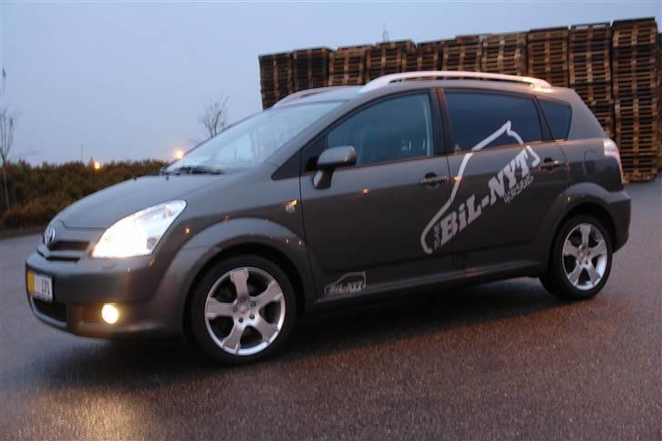 Toyota Corolla Verso solgt billede 4