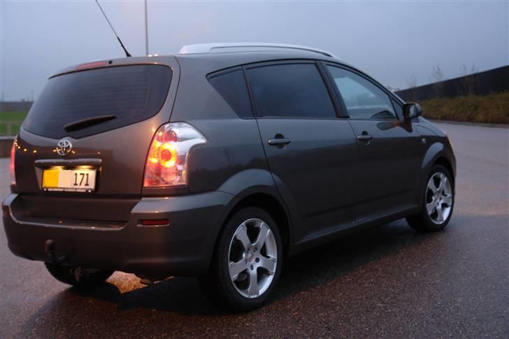 Toyota Corolla Verso solgt billede 8