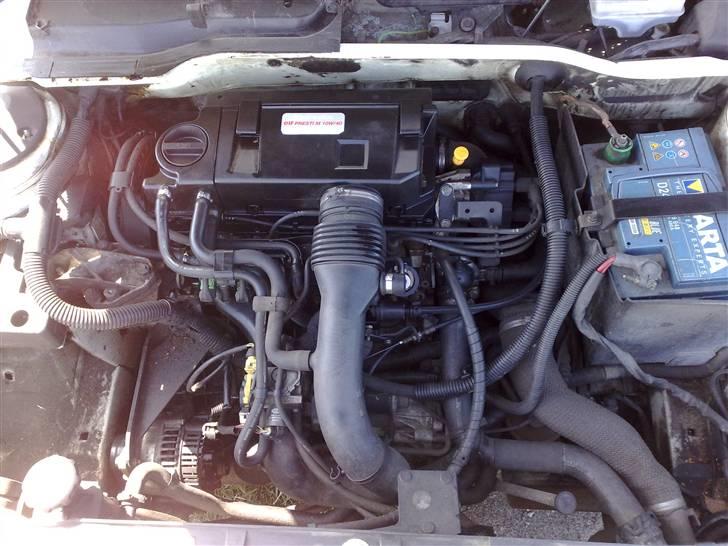 Peugeot 405 GL auto 1,8 "DØD"  billede 1