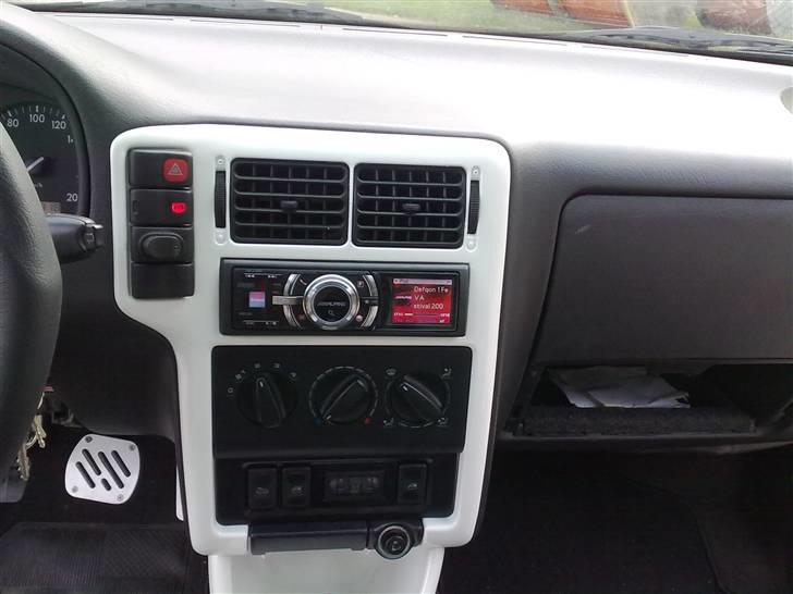 VW Polo 6N [Byttet] - Autolakeret midterkonsol m.m billede 9