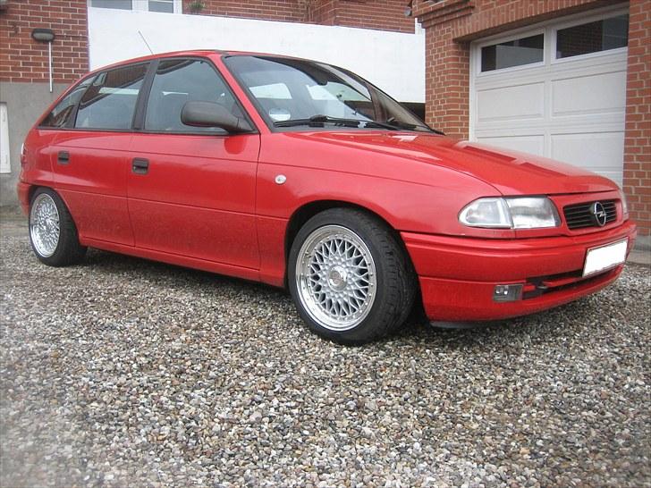 Opel Astra F billede 1