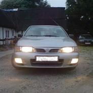 Nissan almera