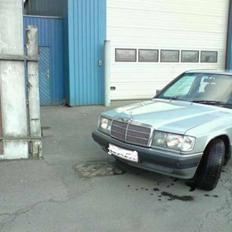 Mercedes Benz 190E solgt