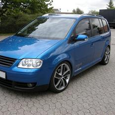 VW Touran 2,0TDi DSG *SOLGT*