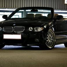 BMW  323ci cabriolet  (solgt)
