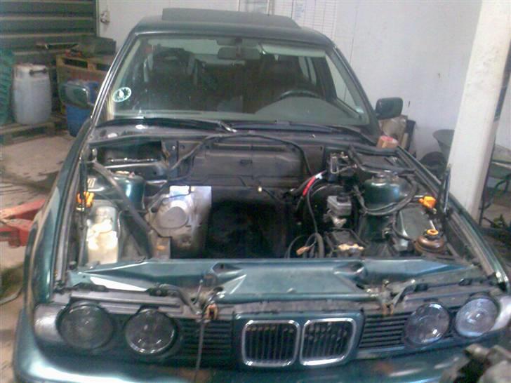 BMW E34 520i - 525i (solgt) billede 12