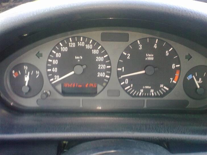 BMW 328IA *SOLGT* billede 16