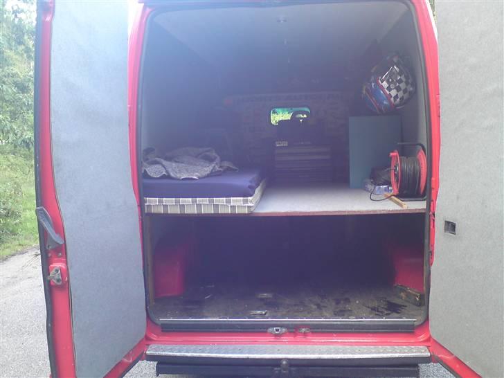Fiat Ducato TØNDEN - Plads til gokarten i bunden og soveplads i toppen billede 5