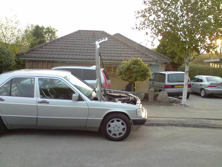 Mercedes Benz 190E solgt billede 5