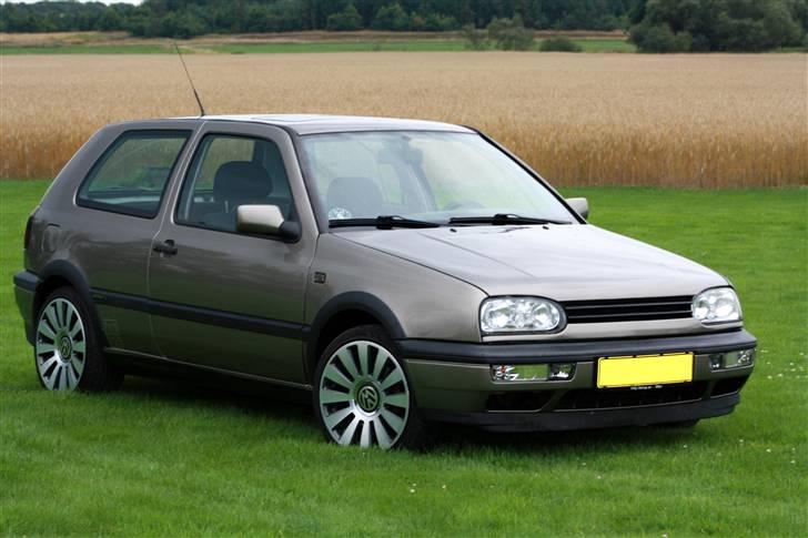 VW Golf VR6 - Højre Side med nye A8fælge billede 2