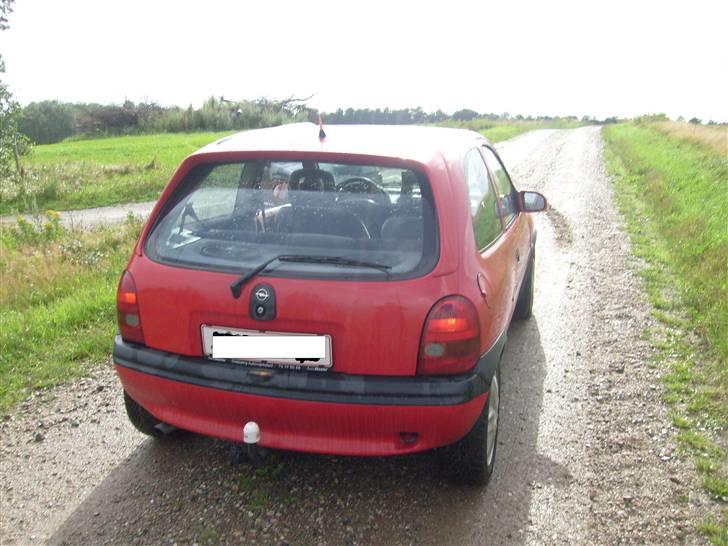 Opel corsa b totalskadet billede 3