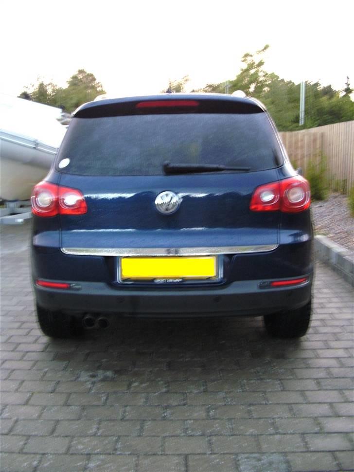 VW Tiguan Sport & Style *Solgt* - Chrom liste på bagklappen billede 16