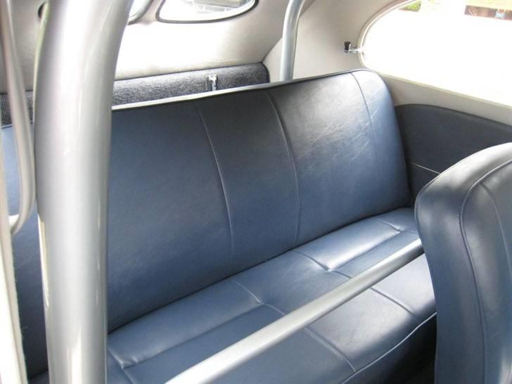 VW Zwitter Ragtop - Back seat , never used, cant get into it  hehehe  billede 18