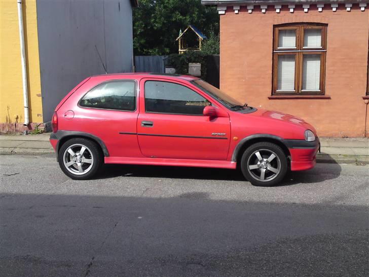 Opel corsa sport. TOTALT SKADE billede 7