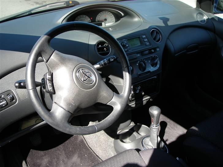 Toyota Yaris T-Sport SOLGT billede 8