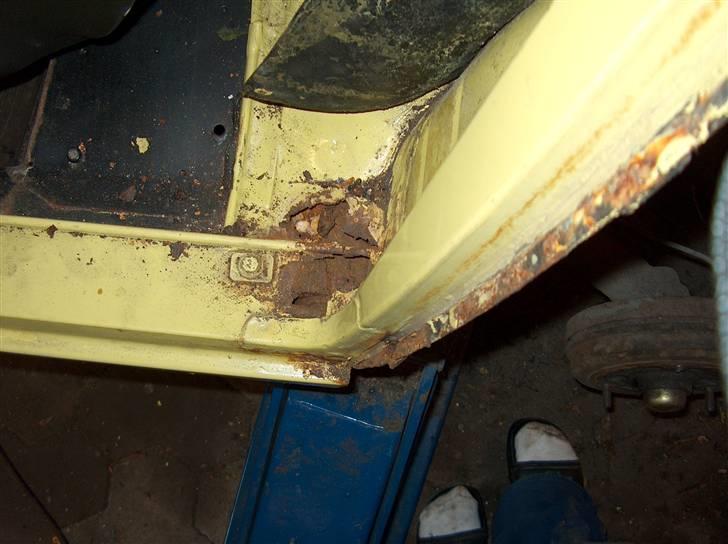 Renault 4 GTL 4døres SOLGT - hul? billede 6