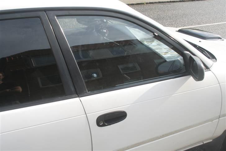 Toyota Corolla Sedan 1,6 SOLGT billede 3