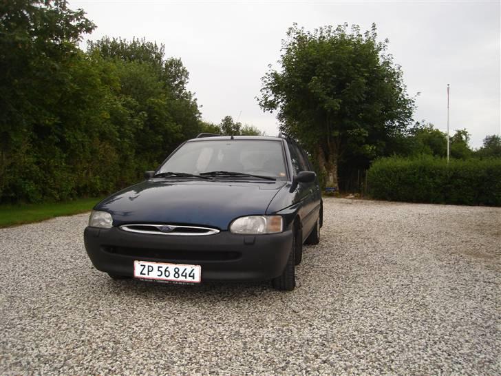 Ford Escort St. Car billede 1