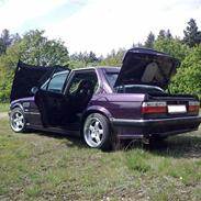 BMW e30 327i SOLGT