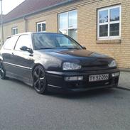 VW Golf III Død!