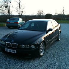 BMW 528i aut. 4d Solgt