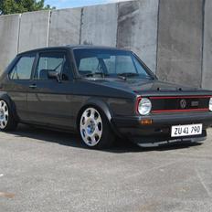 VW Golf 1 1,8 GTI Pirelli