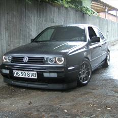 VW vento 1,8 gl solgt..