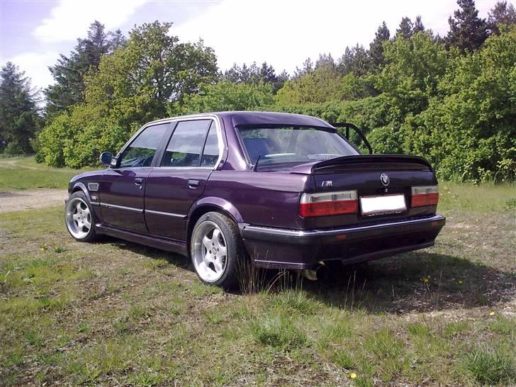 BMW e30 327i SOLGT billede 3