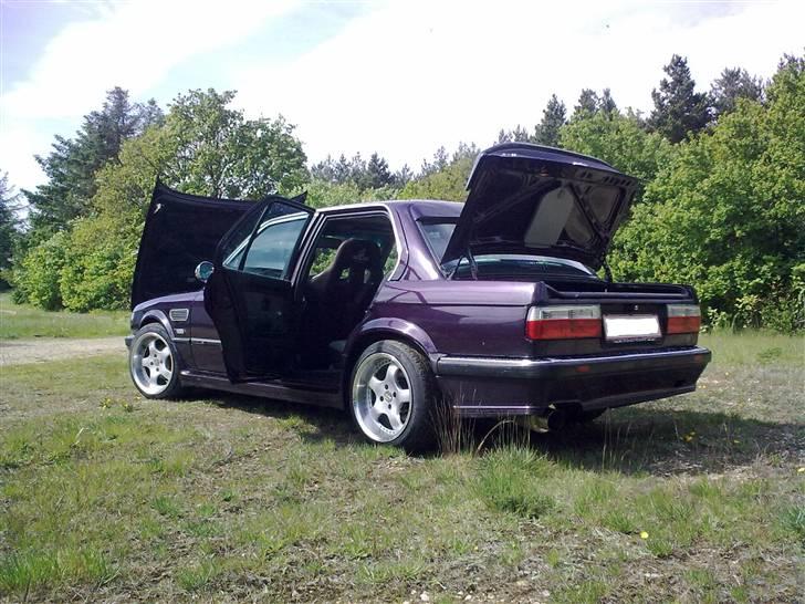 BMW e30 327i SOLGT billede 4