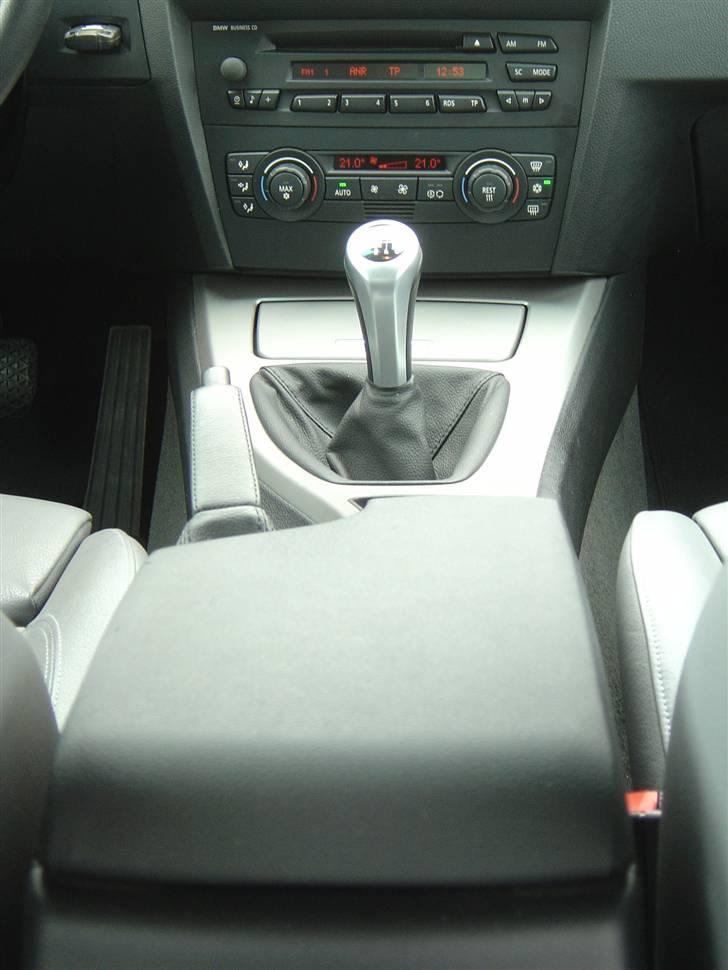 BMW 320D E91 Touring (Solgt) - Klima og radio. billede 9