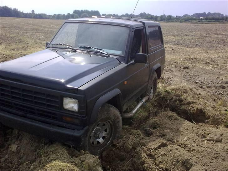 Nissan patrol 3,3 td solgt billede 1