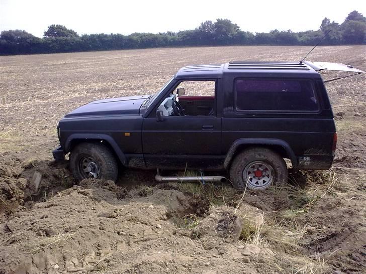 Nissan patrol 3,3 td solgt billede 3