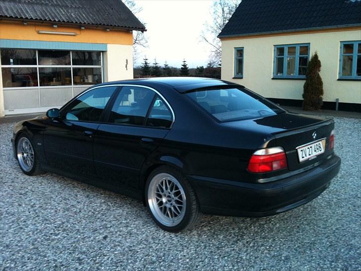 BMW 528i aut. 4d Solgt billede 10