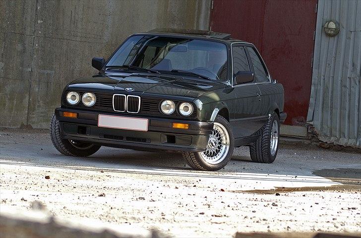 BMW E30 325i - Juni 2011 billede 1