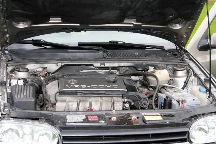 VW Golf VR6 - Motoren hvor de vilde ting sker billede 11