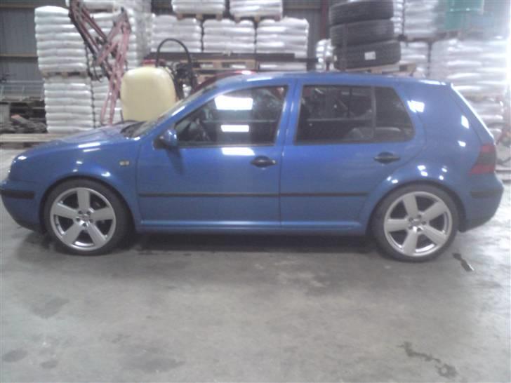VW Golf 4 billede 2