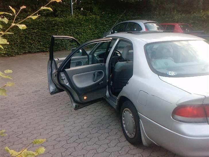 Mazda 626 Sedan billede 11