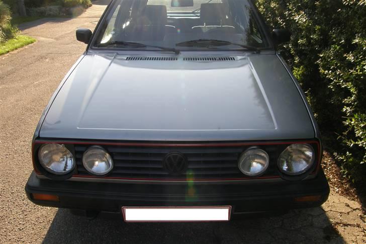 VW Golf 2 c . SOLGT billede 2