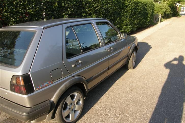 VW Golf 2 c . SOLGT billede 4