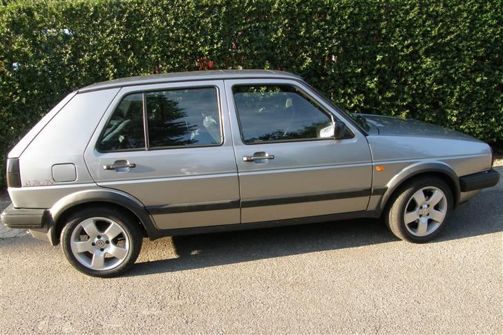 VW Golf 2 c . SOLGT billede 5