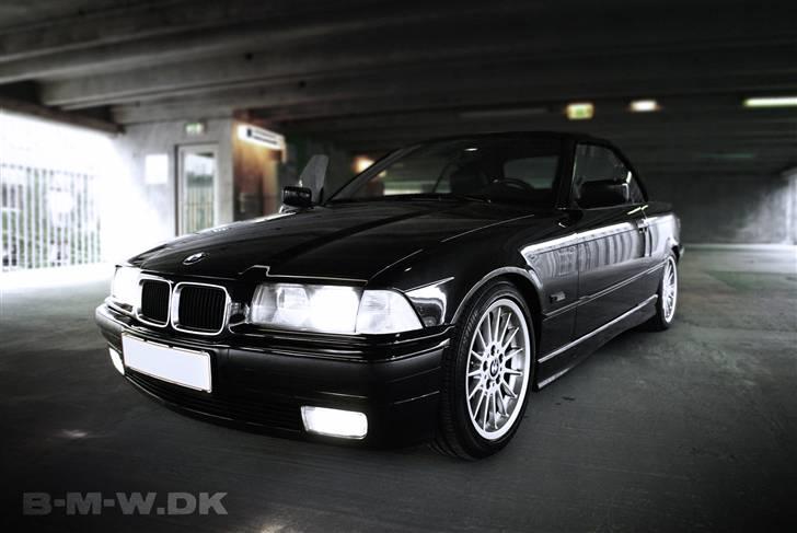 BMW 328i cab SOLGT billede 2