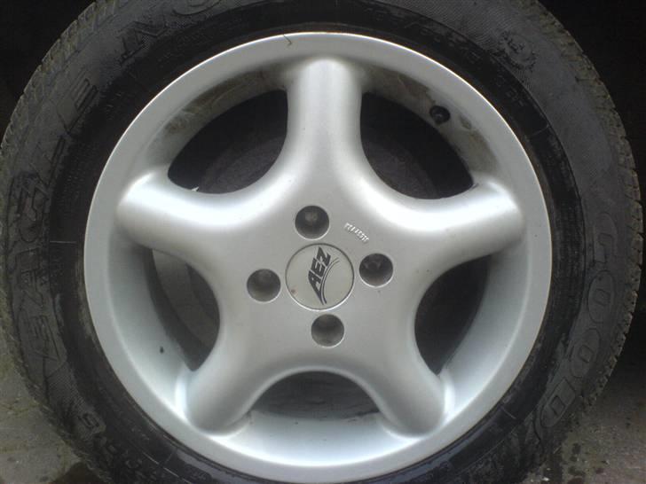 BMW 320i e30 " SOLGT " billede 4