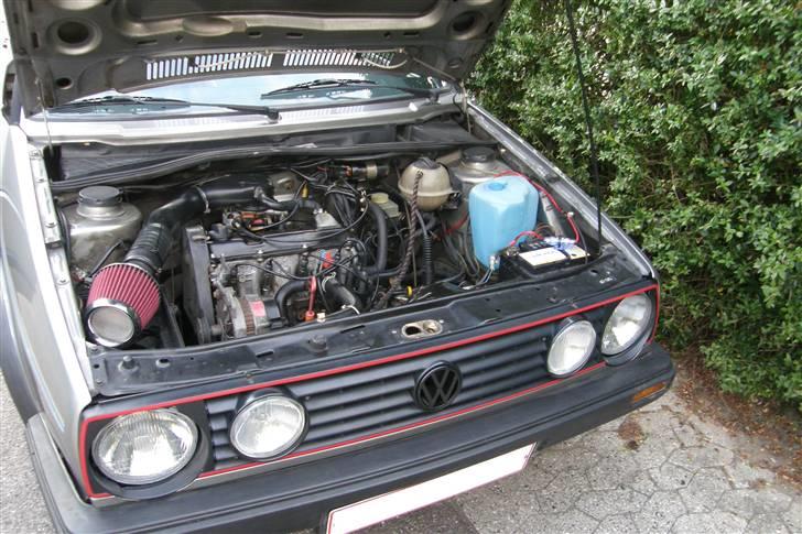 VW Golf 2 c . SOLGT billede 8