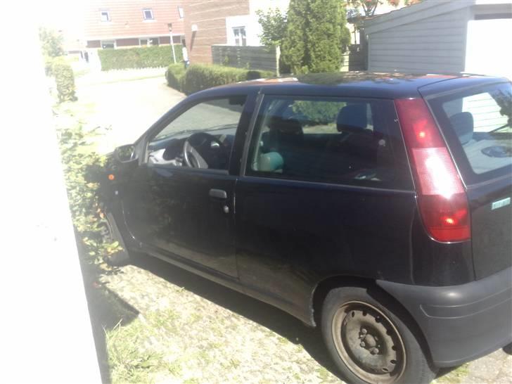 Fiat Punto S DØD! :D [Tidl. bil]  billede 13