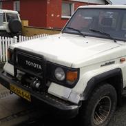 Toyota land cruiser lj70